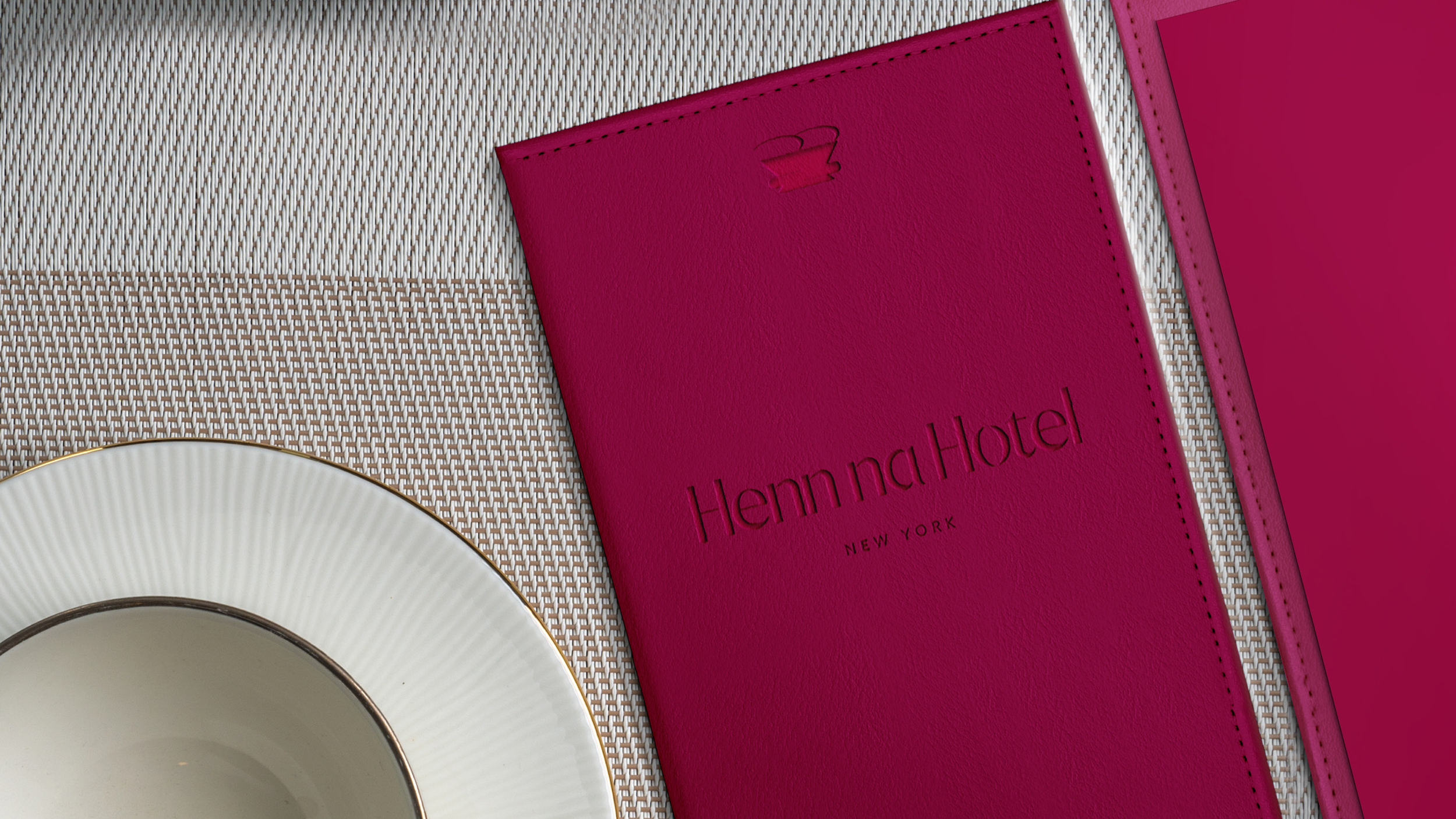 06_Henn na Hotel-01.png