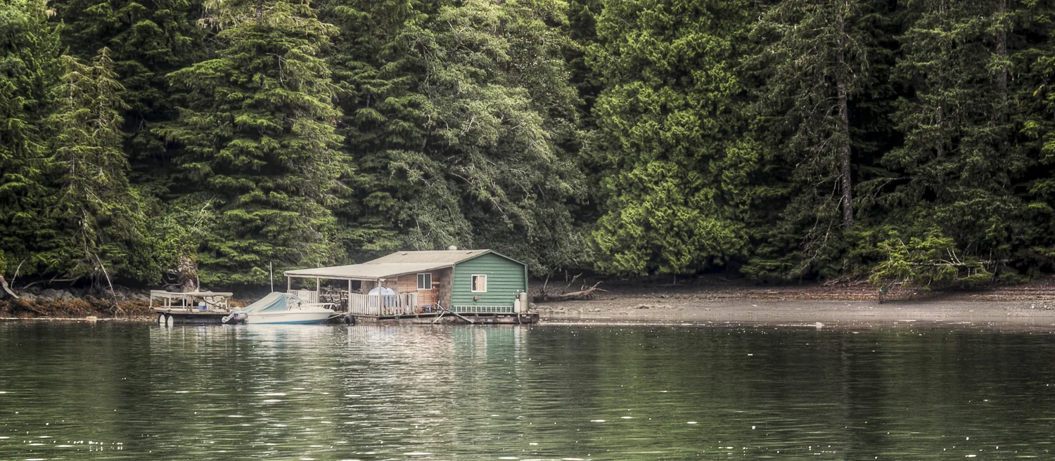 The floating fishing camp in Pamphlet Cove