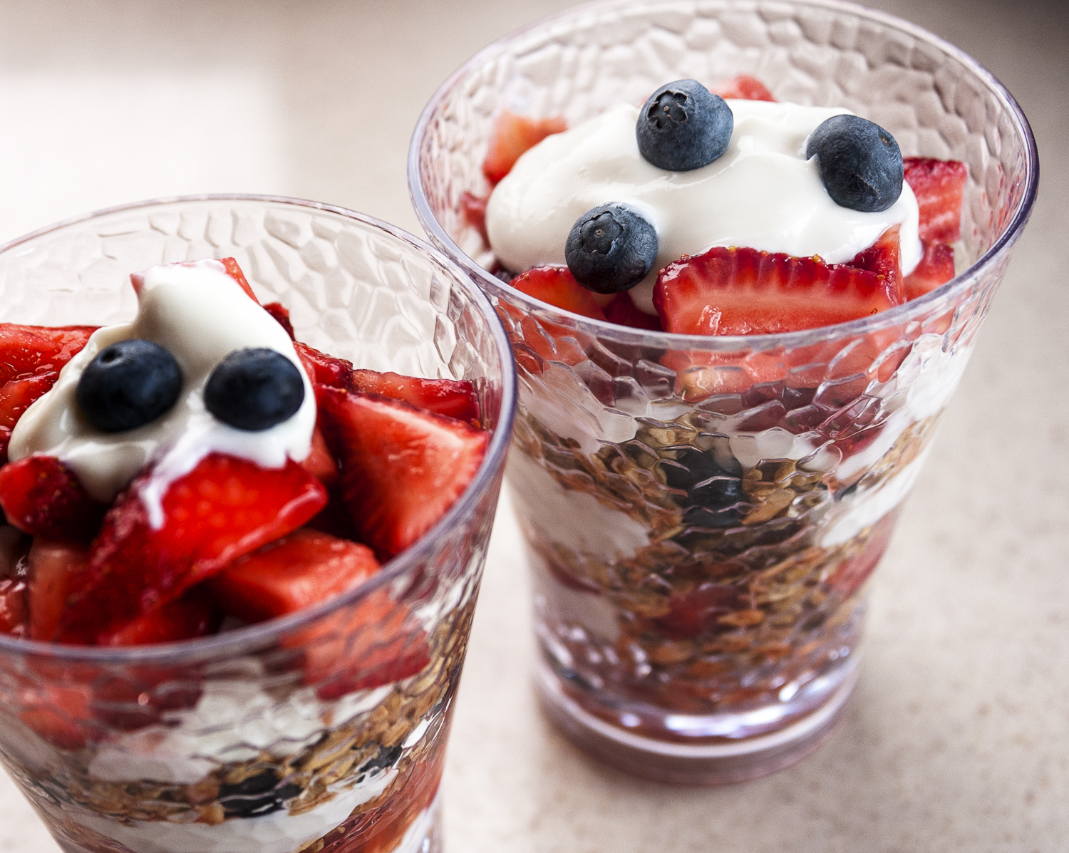 Fresh fruit does not last long, so we "eat it up" in the first few days of the trip. Strawberry, blueberry, granola and Greek yogurt parfait for breakfast.