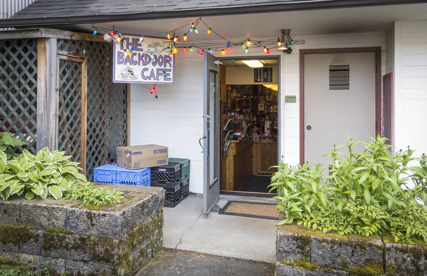 Breakfast with the locals at the Backdoor Cafe.