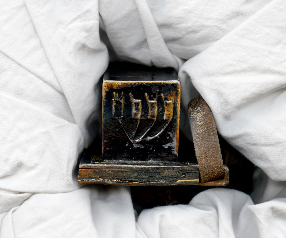 Aaron Waz, Tefillin