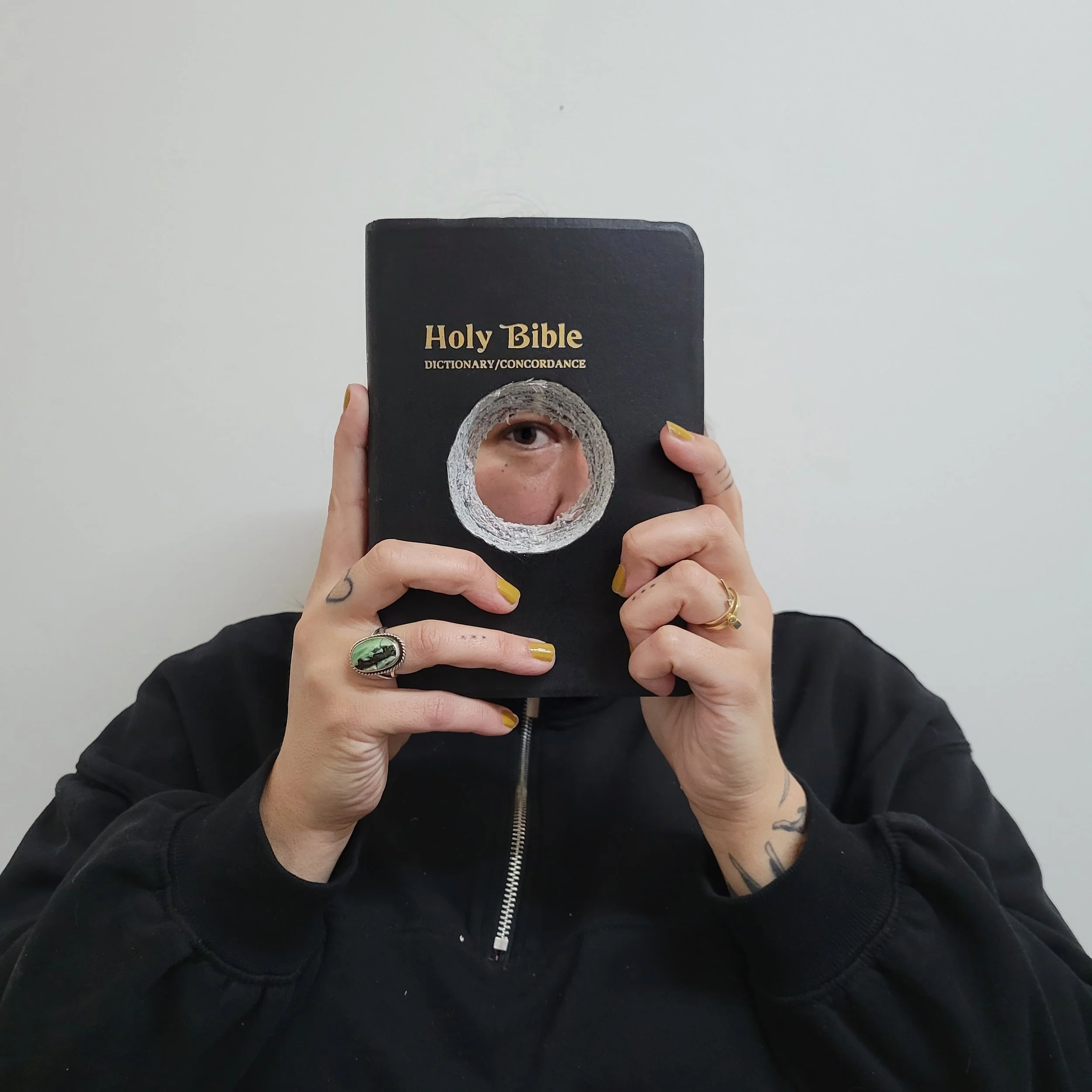Tricia Rainwater, Holisso Holitopa (bible)