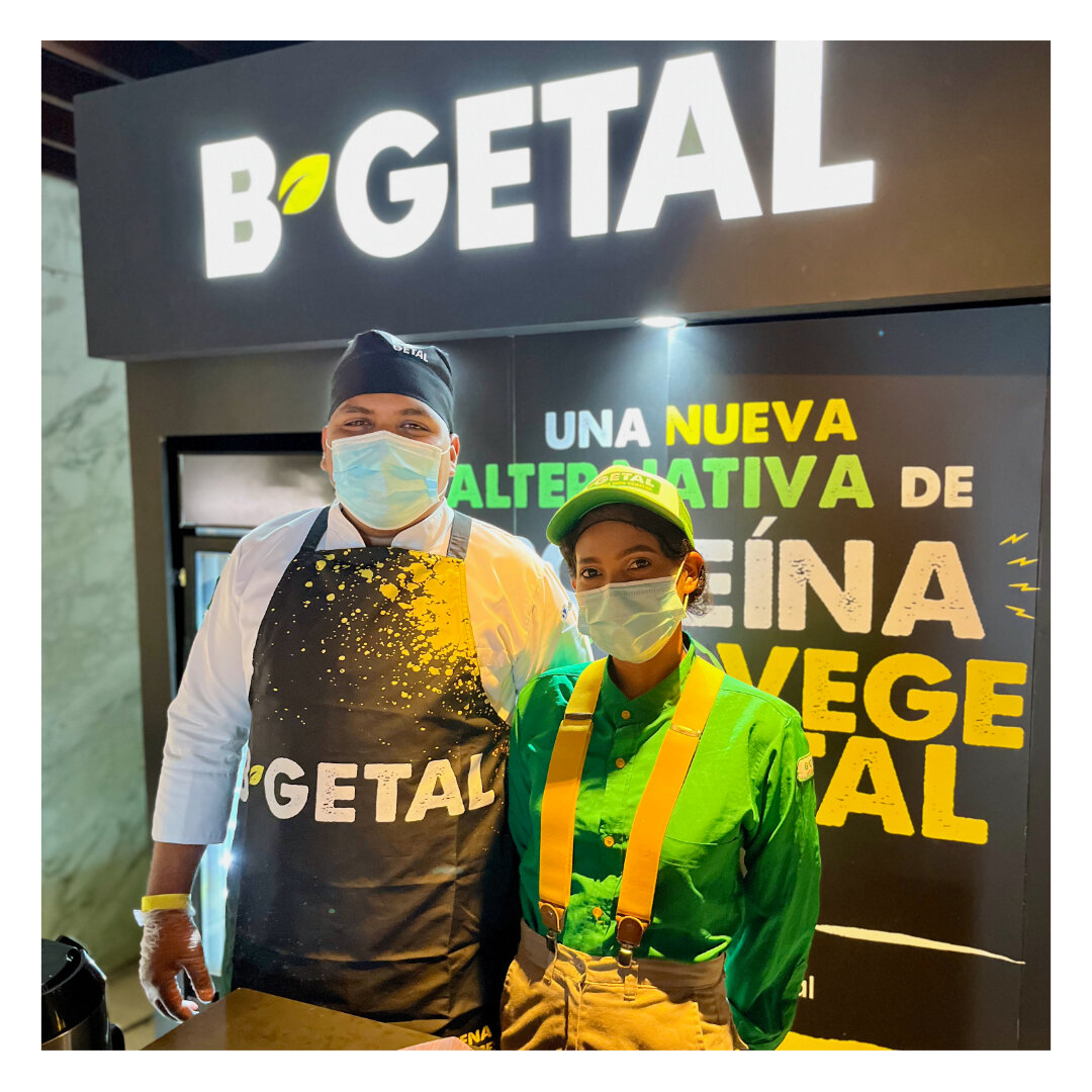 Acompa&ntilde;amos a nuestros clientes en sus actividades y campa&ntilde;as de impulso. 
@b_getal 
.
.
.#bgetal #Bgetal #bgetal💚 #hayfestival2023 #hayfestival 
 #mercadoimpulsora #mercadoimpulso #uniformes #UniformesEmpresariales #uniformespersonali