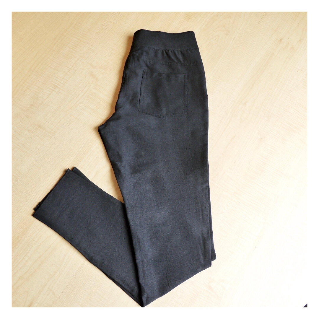 Que tal este modelo de pantalon para uniformar tu fuerza de ventas y personal administrativo ? 
-
 #modacolombiana #modacorporativa #pantalonstretch #pantal&oacute;nstretch #pantalonstretchdama #pantalonmujer #pantal&oacute;nmujer #pantalonespersonal