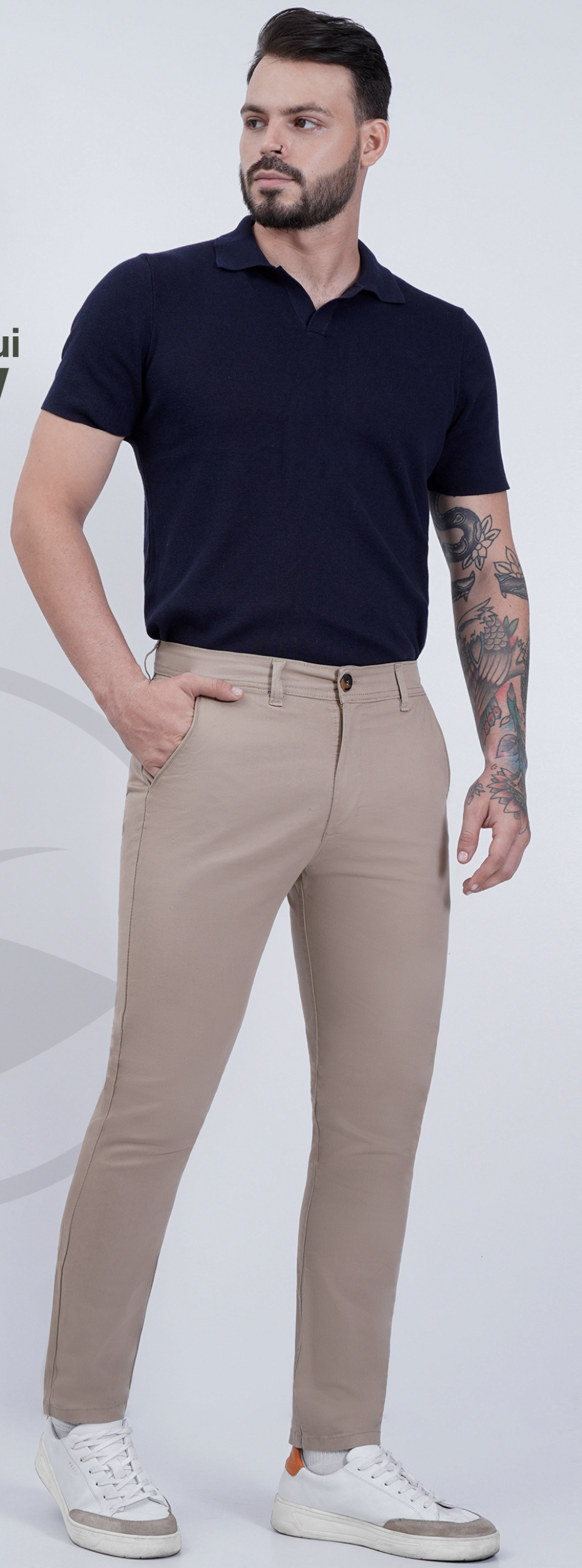 Pantalon Uniformes Khaki.png