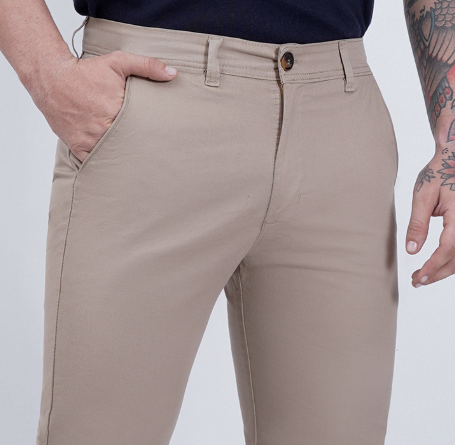 Pantalon Uniformes Khaki 3.png