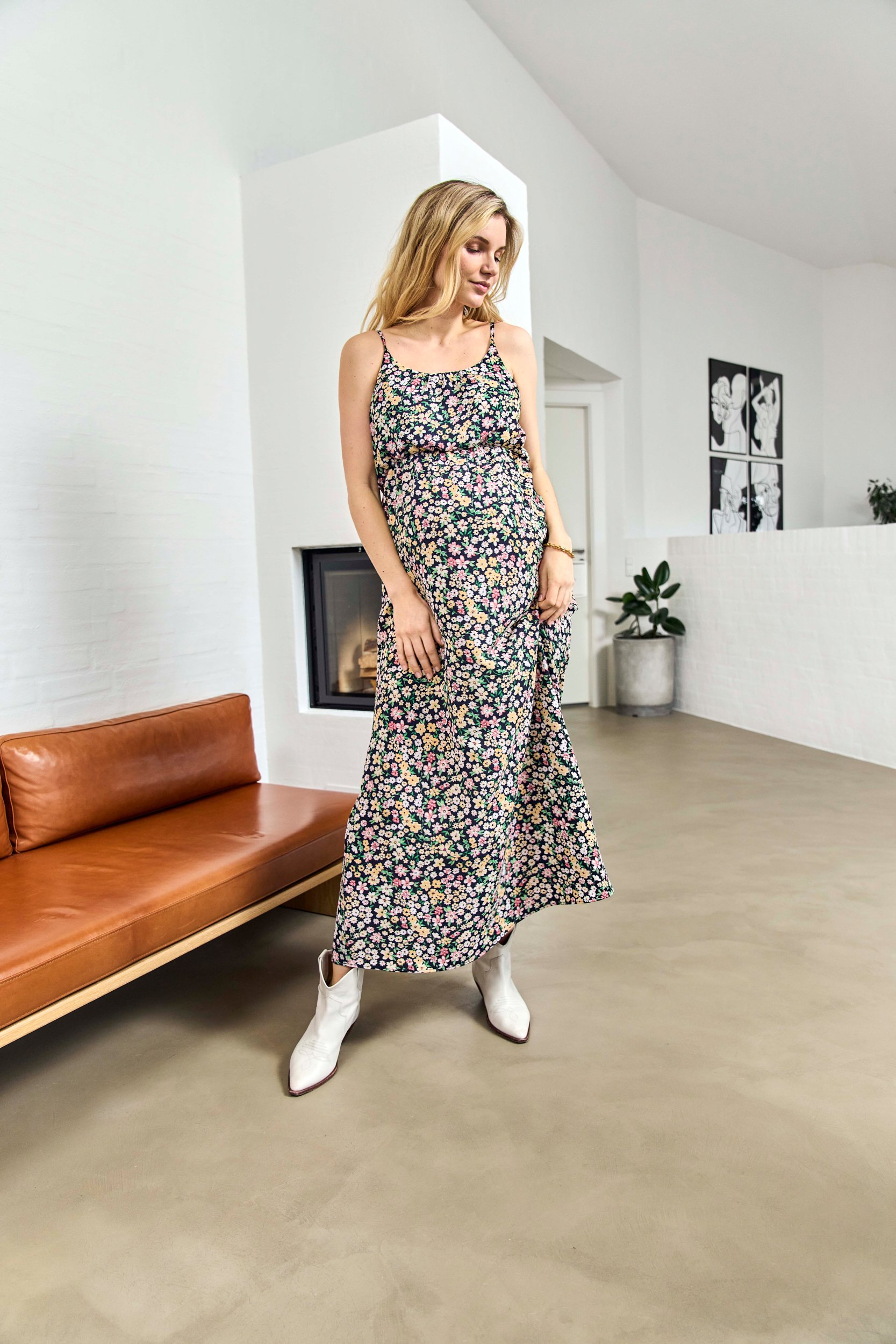 ONLY MATERNITY SS22_LOOK_06_437.jpg