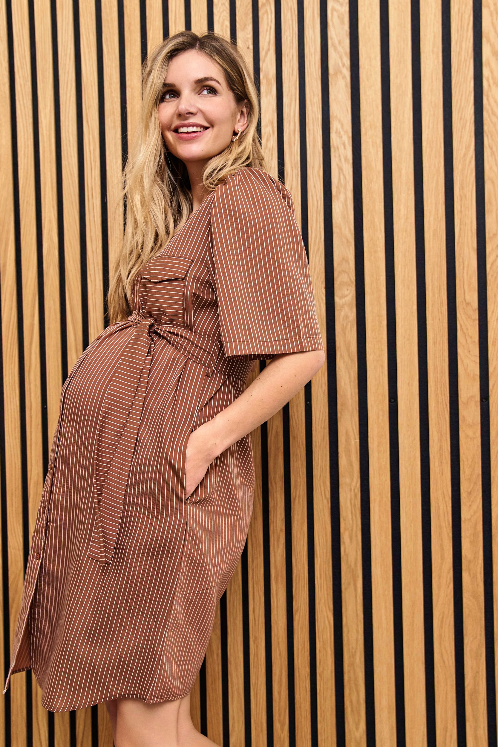 ONLY MATERNITY SS22_LOOK_16_1200.jpg