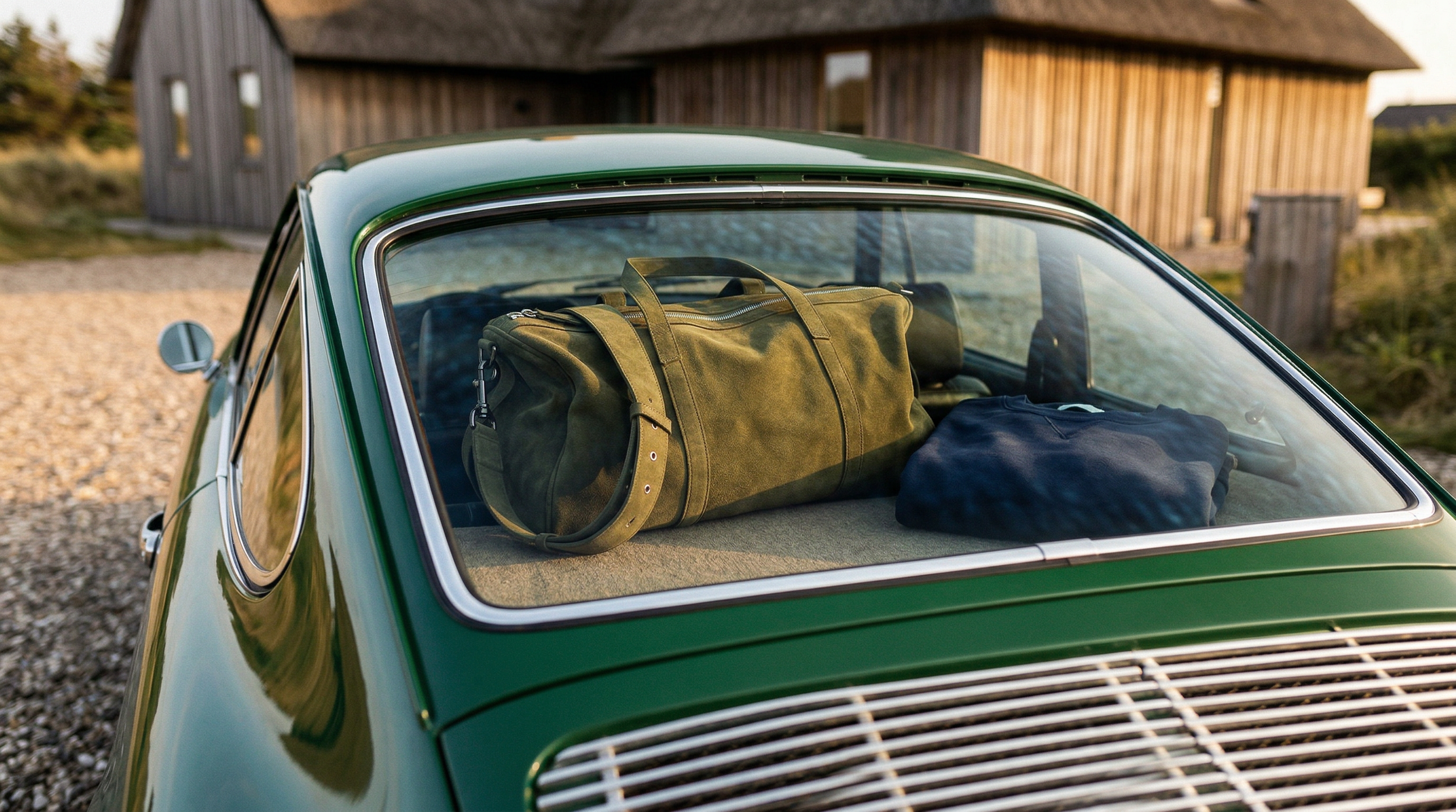 stillwater-bag-porsche-backseat_v1.png