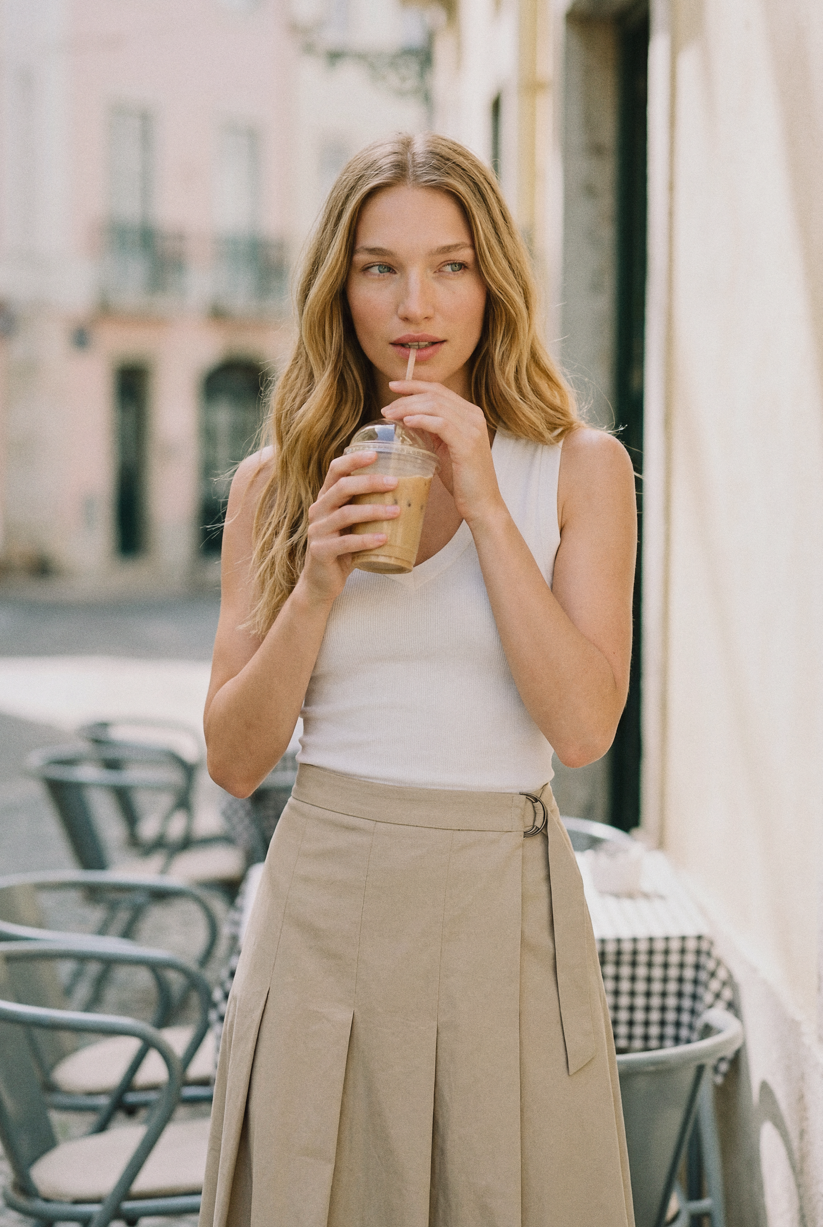 look1-cece-alfama-iced-coffee-summer_v1.png