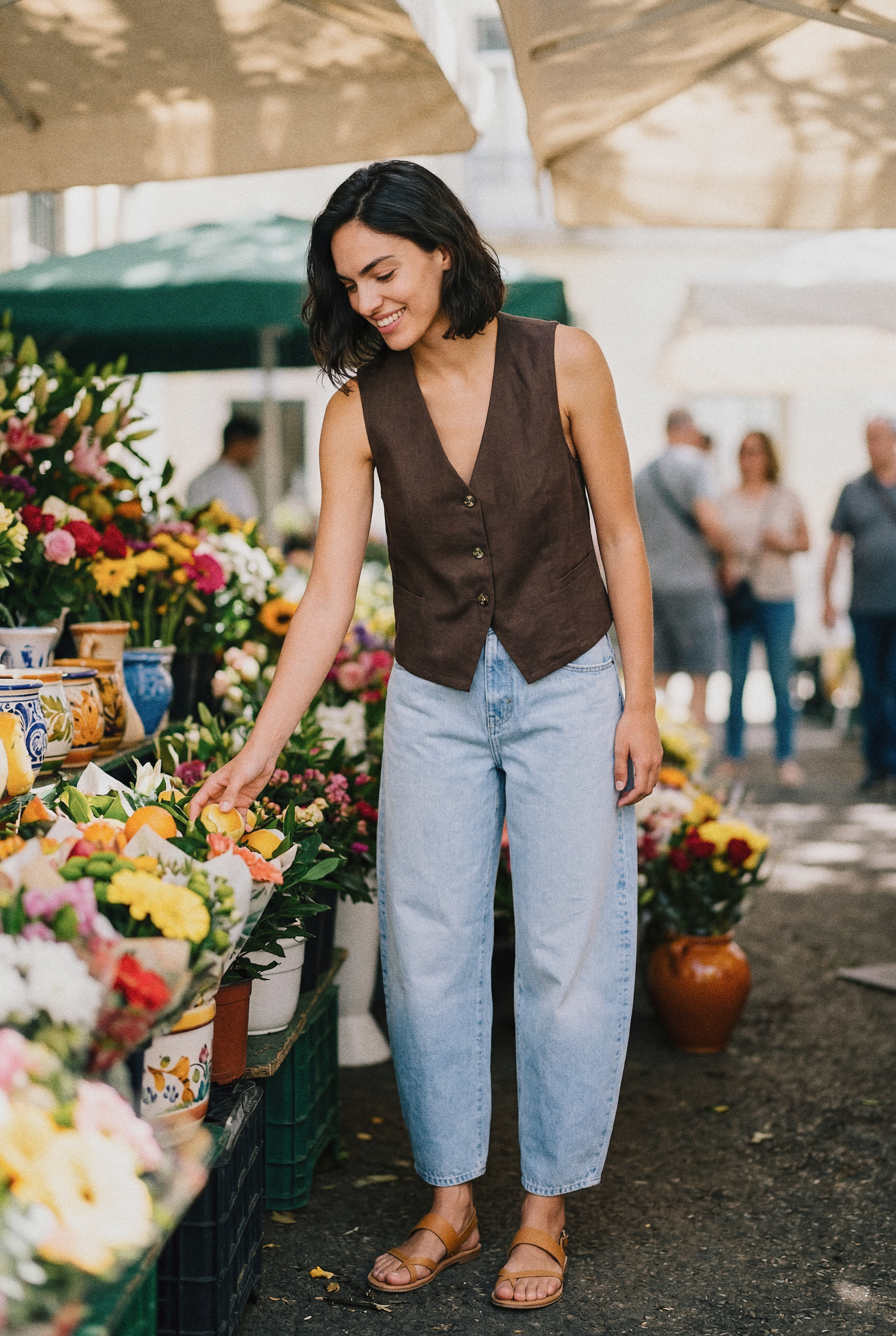 look2-aicia-mouraria-street-life_v1.png