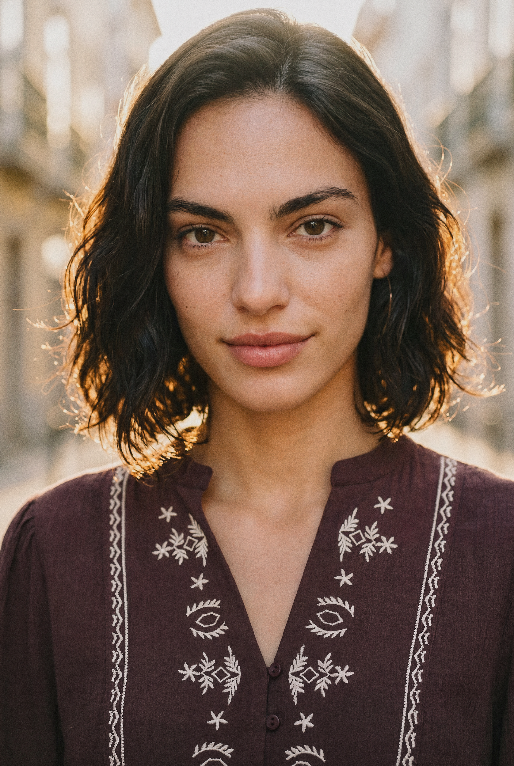 look5-aicia-bairro-alto-closeup-portrait_v1.png