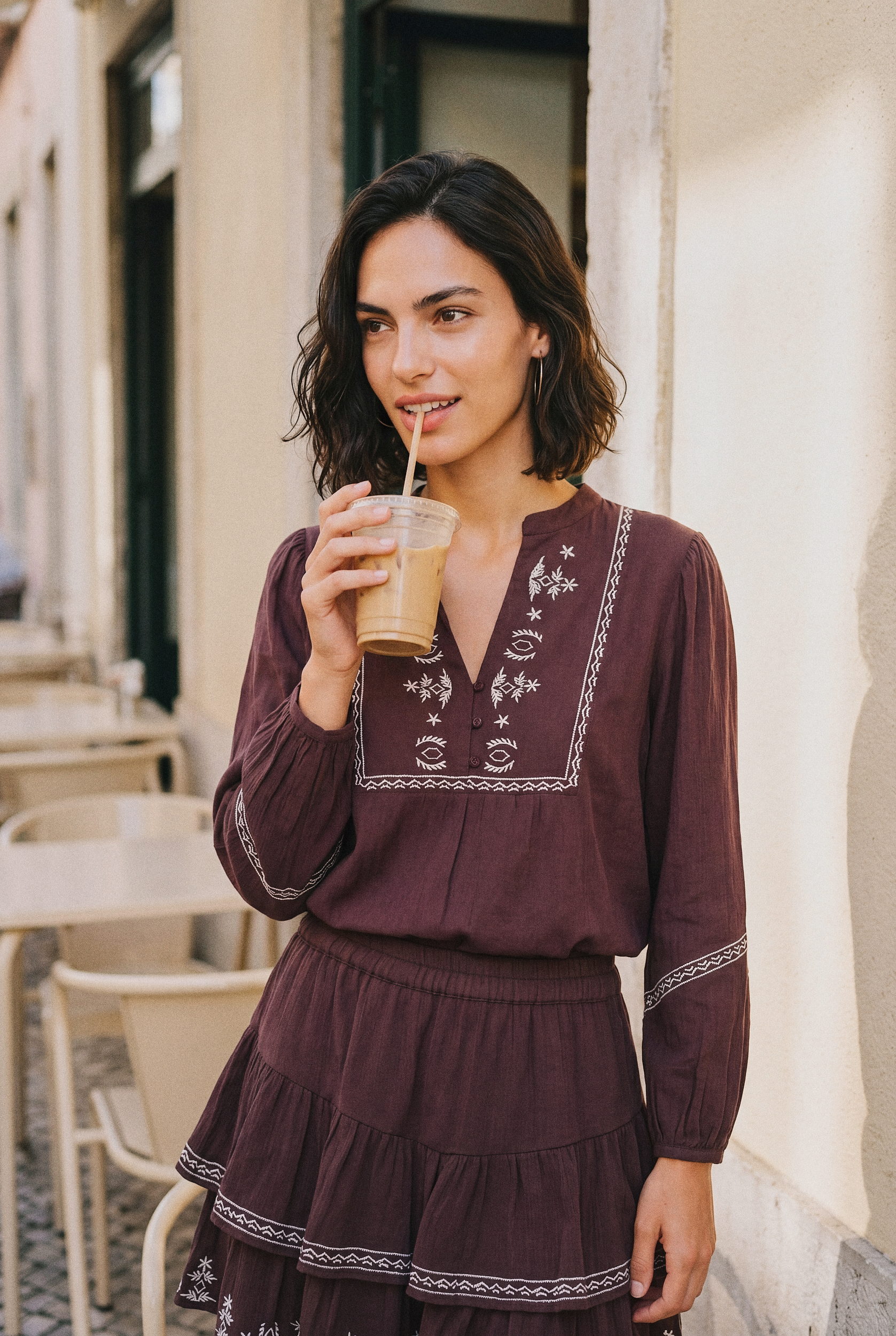 look5-aicia-bairro-alto-iced-coffee-summer_v1.png
