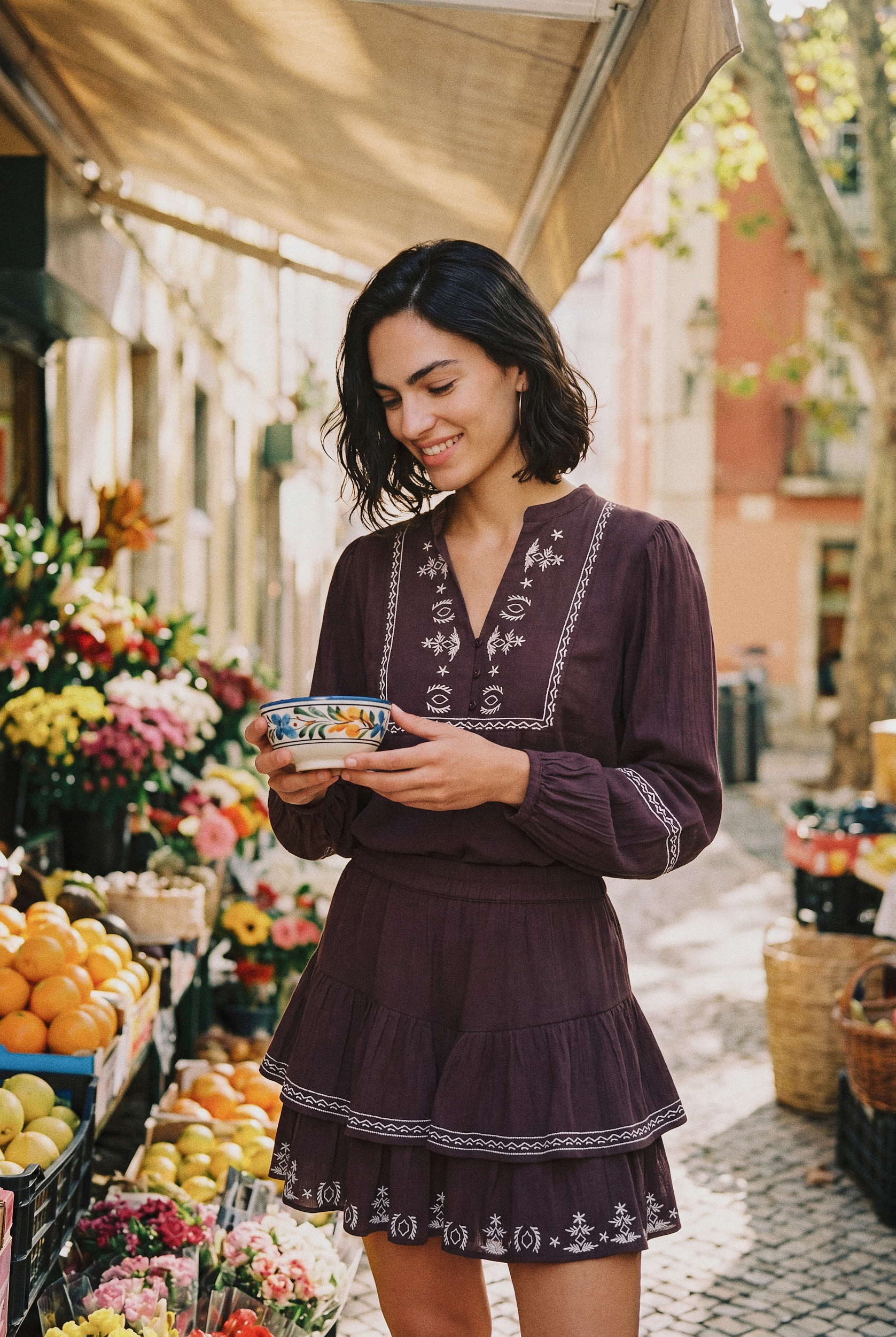 look5-aicia-bairro-alto-street-life_v1.png