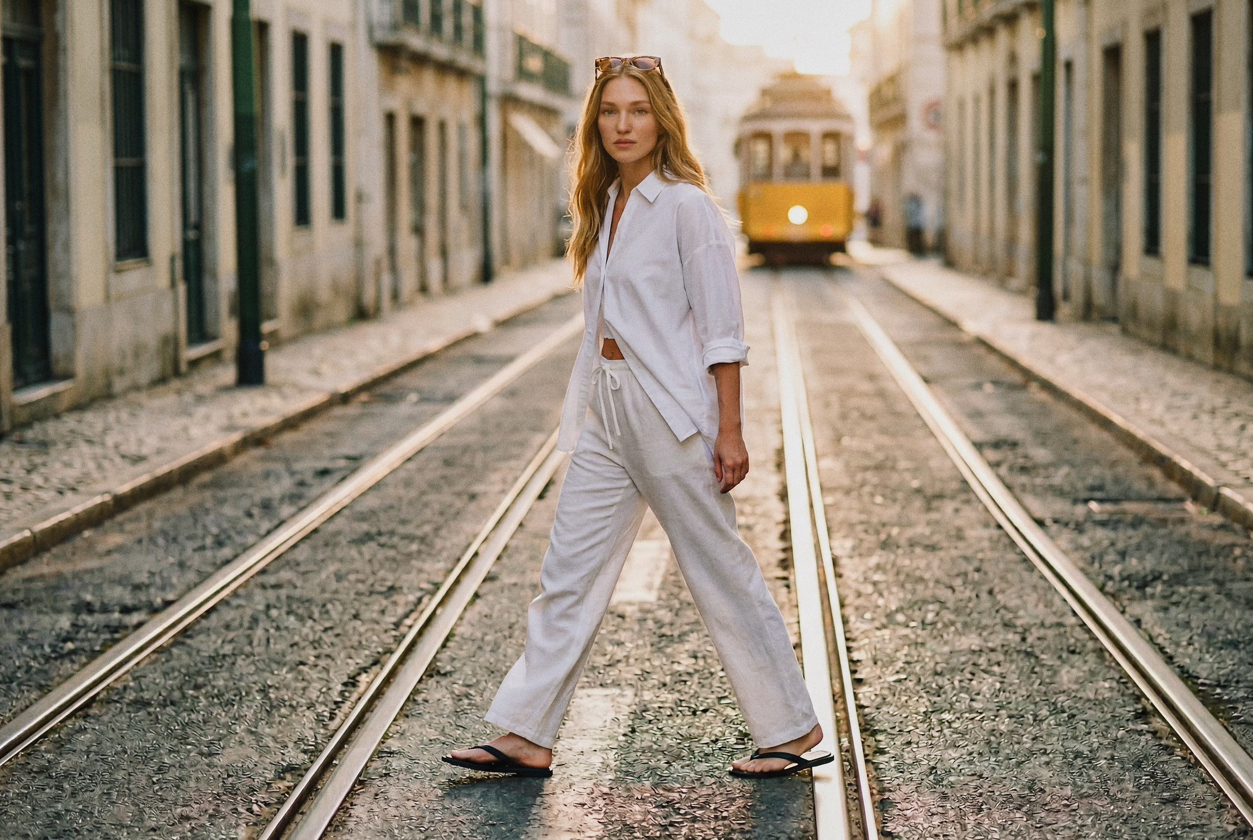 look7-cece-belém-tram-tracks_v1.png