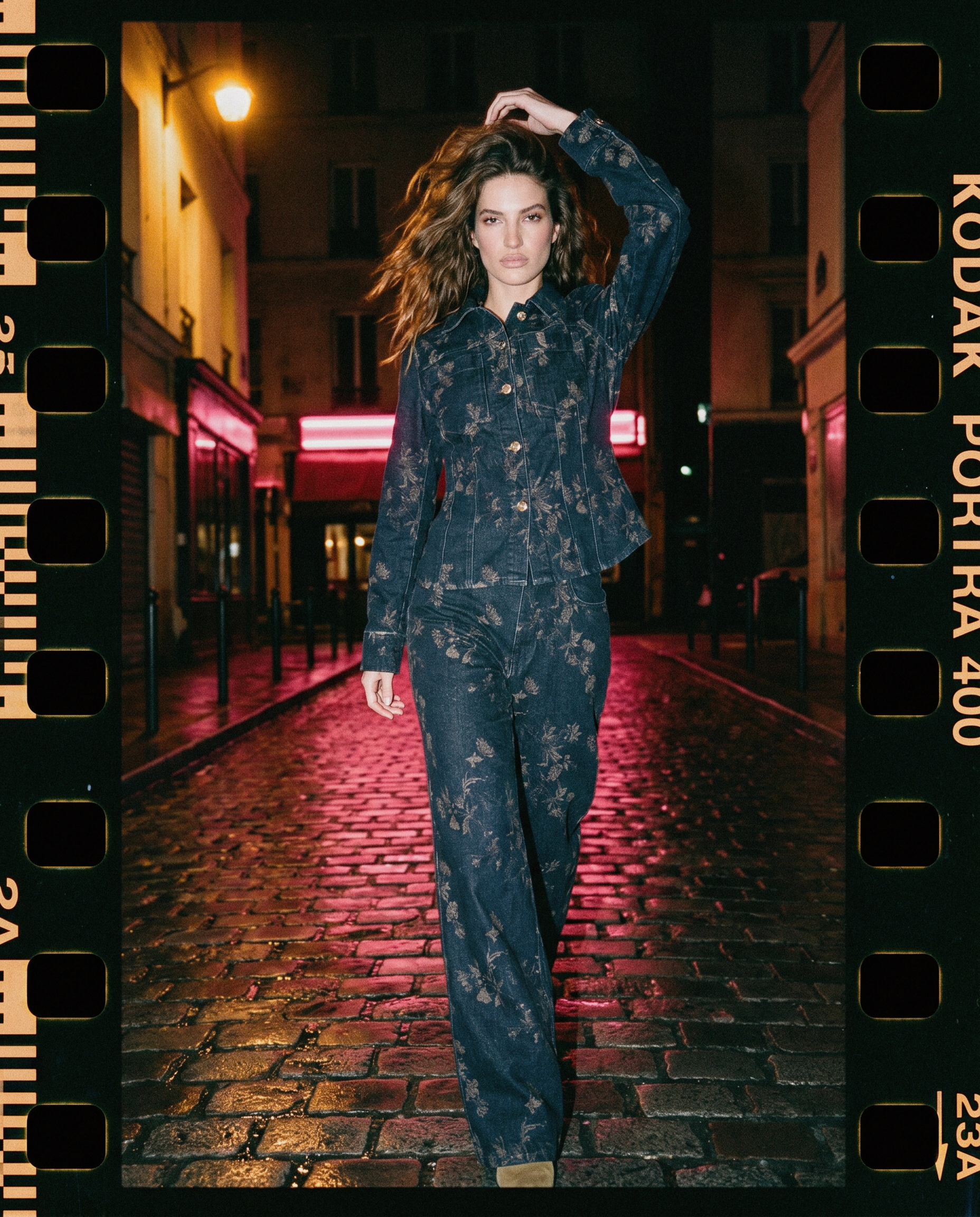 look01-pigalle-01-stalking-cobblestones-flash-35mmborder_v1.png