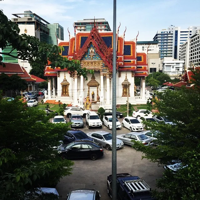 Is it good luck to park next to a Wat? Does it give your car good karma and prevent crashes? Could drive through Buddhism be a thing? I've got so many deep questions after seeing this Wat parking lot.