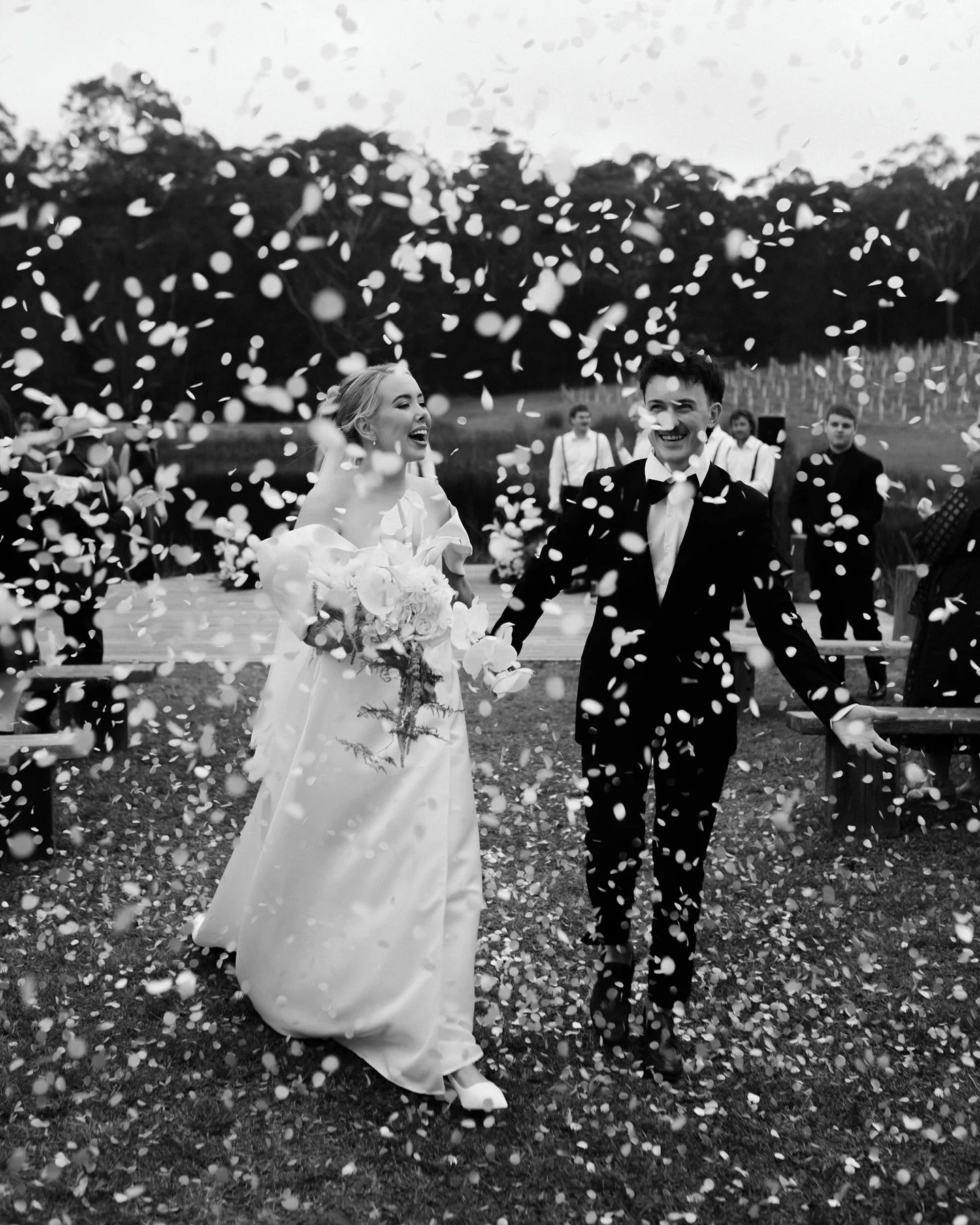 Amy &amp; Kyle yesterday x

@mimosa_wines 
@mimosawines_weddings 
@thewildroseflorist.moruya 
@davidnewmancelebrant 
@angelajanebeauty 
@ladusk_hair_beauty 
@modern.memoirs.byemilybelle