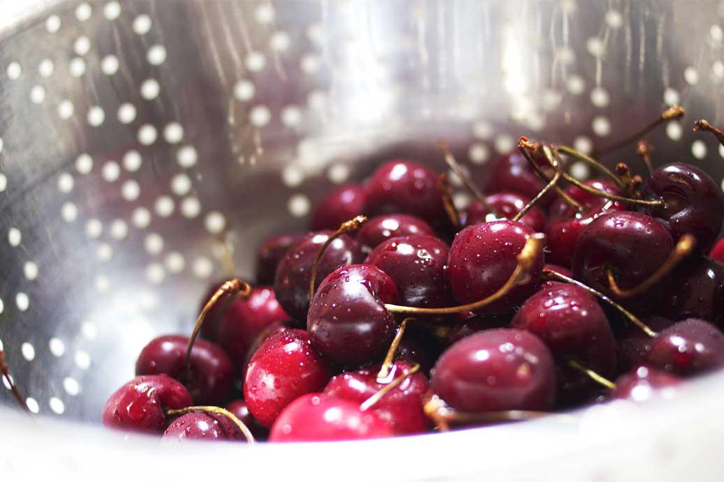 Washington-grown Sweetheart cherries