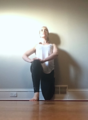 Yoga quad stretch vastus lateralis 2.jpg