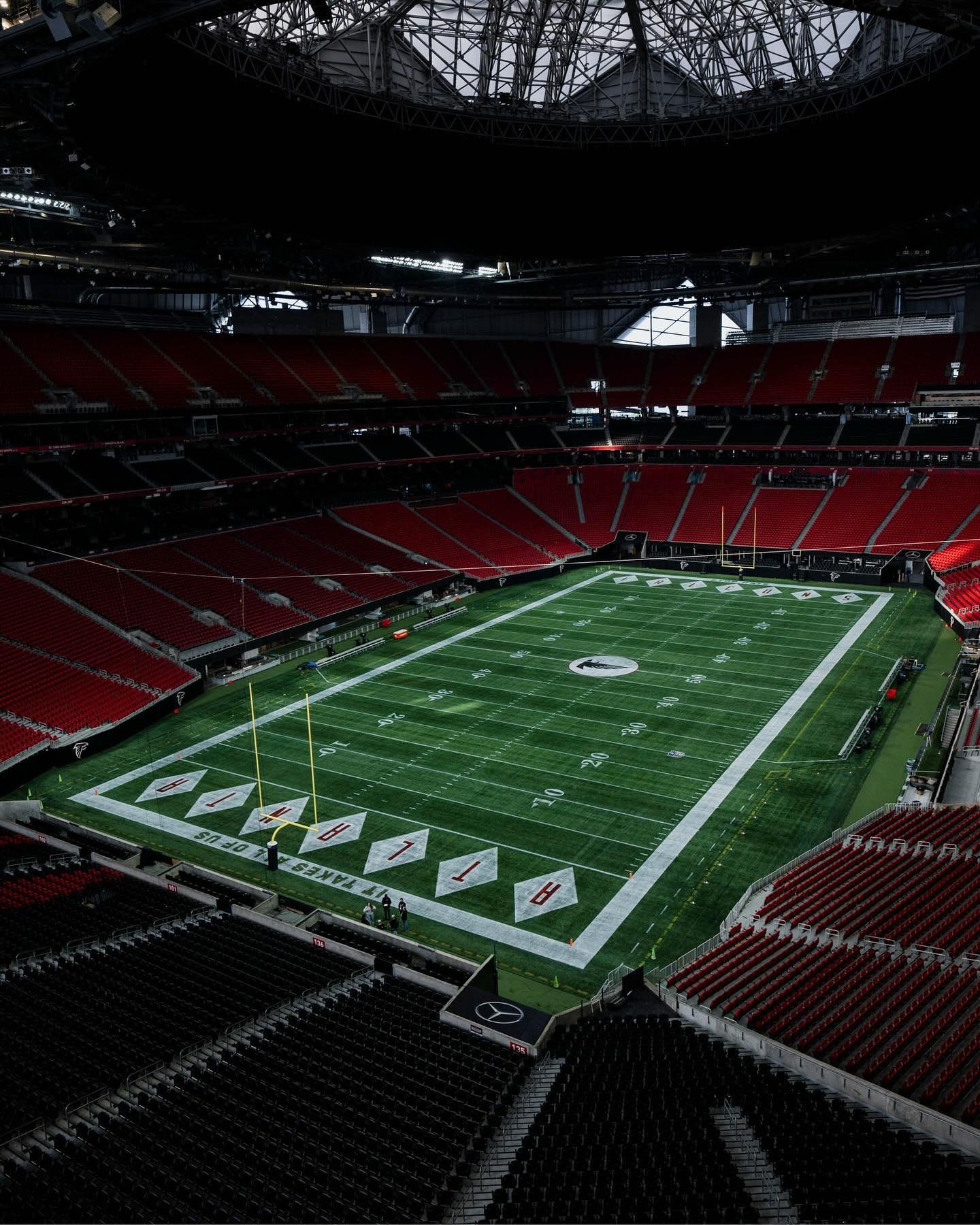 New field designs for the 2024 Atlanta Falcons season: 
+ 60s throwback (Atlanta&ndash;Fulton County Stadium) 
+ Updated modern endzones w/ official secondary logo

Appreciative of @atliensj @parkermcglone &amp; @gregbeadles and their partnership in 