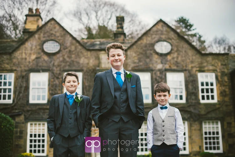 Amanda and Mike's wedding at Whitley Hall, Sheffield — photo 10 of 39
