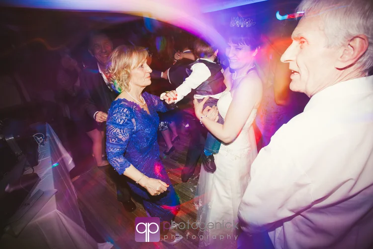 Amanda and Mike's wedding at Whitley Hall, Sheffield — photo 38 of 39