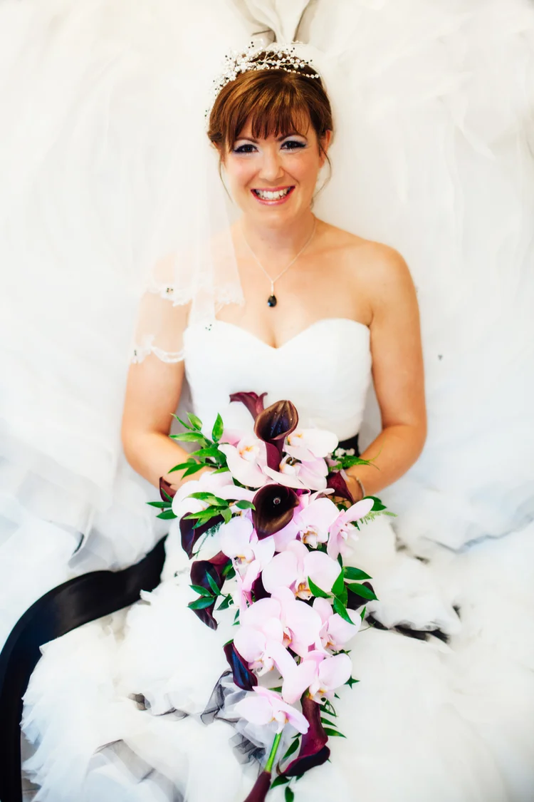 Kim and Dan's rainy wedding in Knaresborough and Harrogate — photo 3 of 28