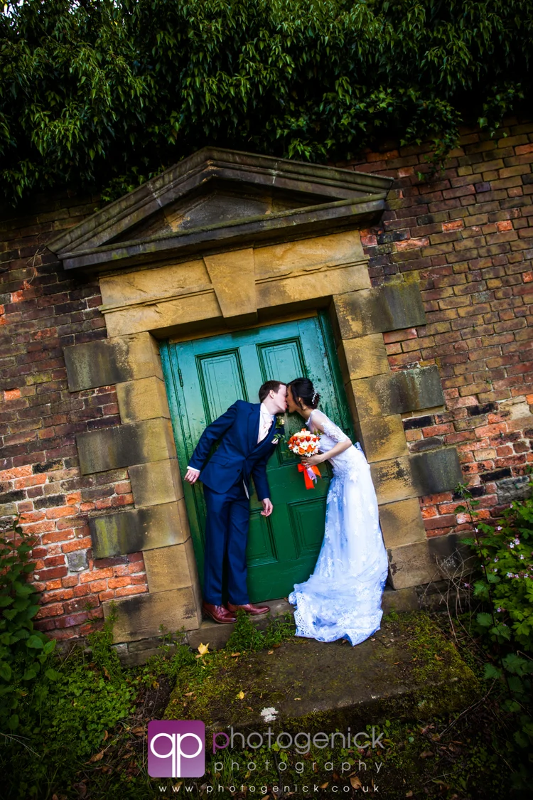 Monica and Shaun's wedding at Wortley Hall, Sheffield — photo 27 of 35