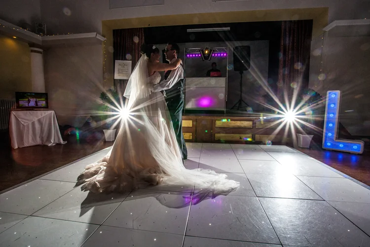 Kirsty and Nigel's wedding at Wortley Hall, Sheffield — photo 34 of 36