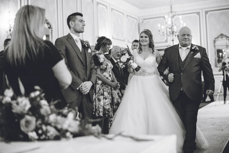 Emma and Tom's autumn wedding at Ringwood Hall, Chesterfield — photo 42 of 91
