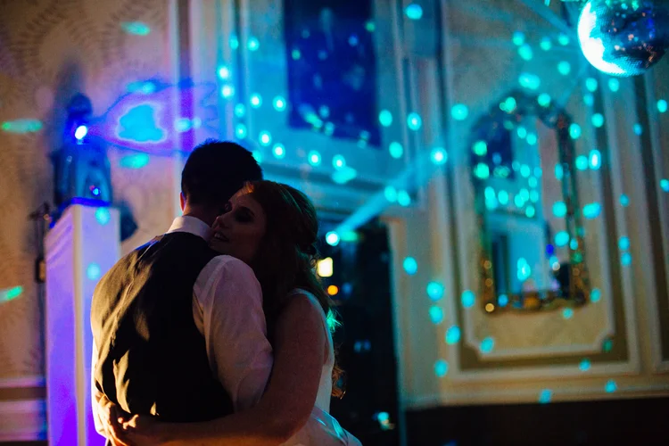 Emma and Tom's autumn wedding at Ringwood Hall, Chesterfield — photo 74 of 91