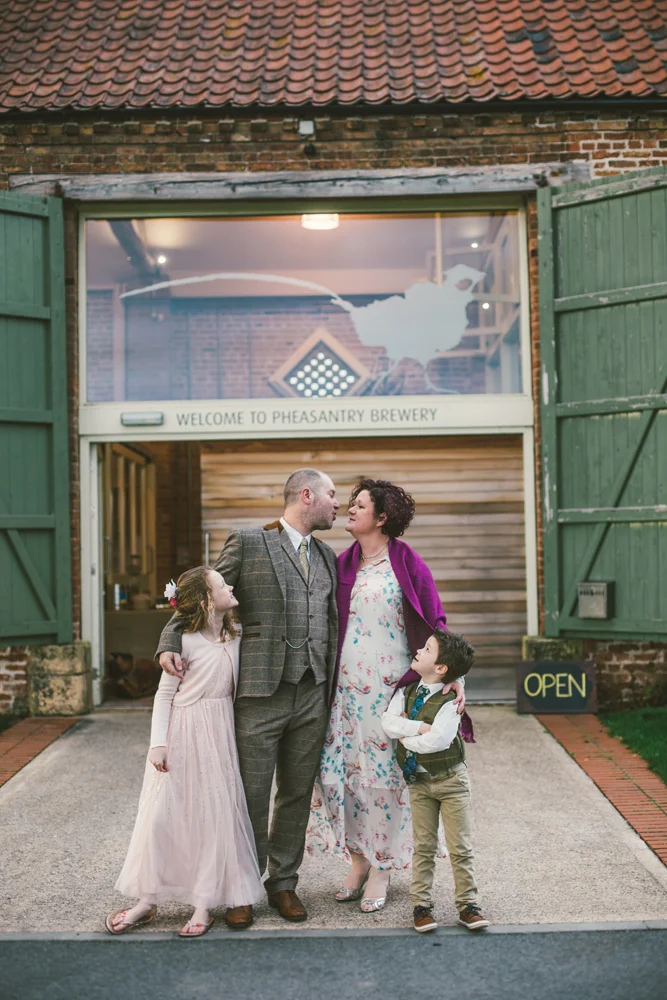 Claire and Richard's wedding at the Pheasantry Brewery, Newark — photo 12 of 31