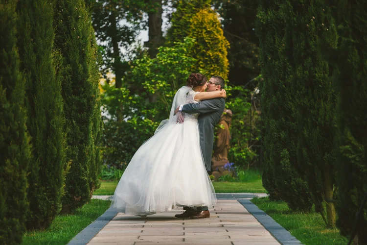 Chloe and Joe's wedding at the West Retford Hotel, Retford — photo 19 of 29