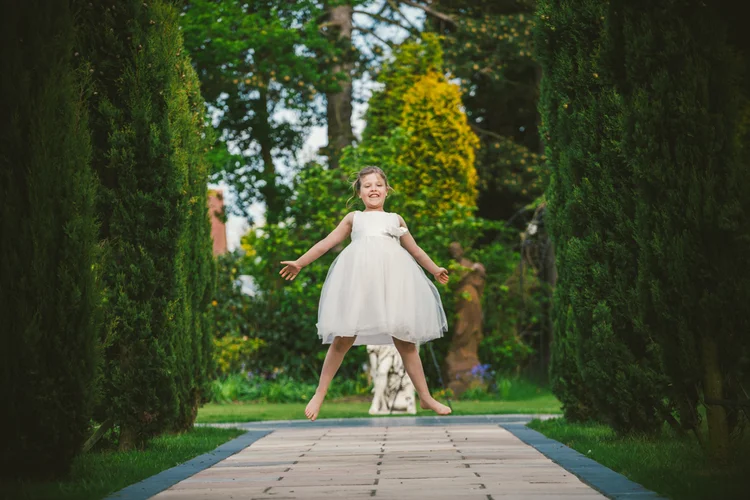 Chloe and Joe's wedding at the West Retford Hotel, Retford — photo 22 of 29
