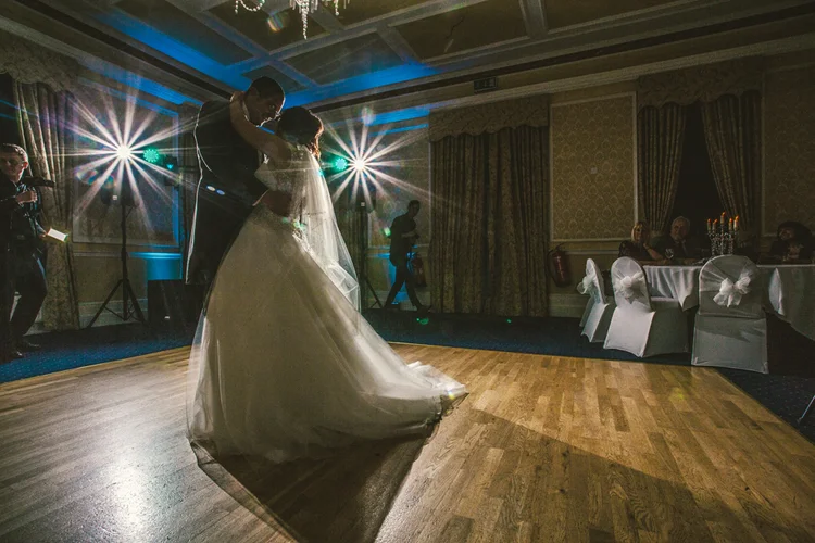 Chloe and Joe's wedding at the West Retford Hotel, Retford — photo 28 of 29
