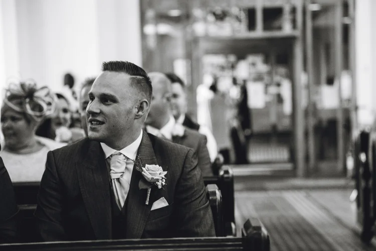 Nicola and Dean's wedding at Rotherham Golf Club — photo 16 of 49