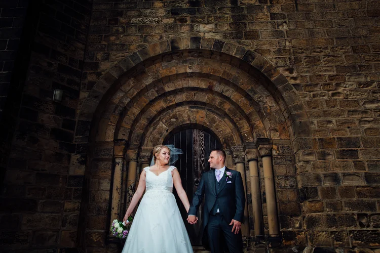 Nicola and Dean's wedding at Rotherham Golf Club — photo 25 of 49