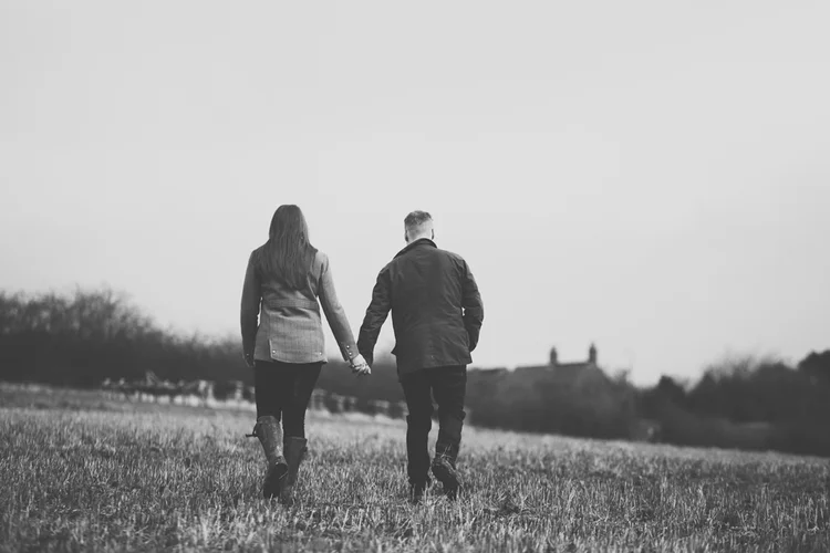 Carys and Nick's farmyard engagement shoot in Rotherham — photo 28 of 28