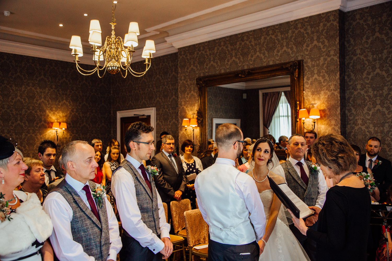 Ringwood Hall sheffield wedding photographers (40).jpg