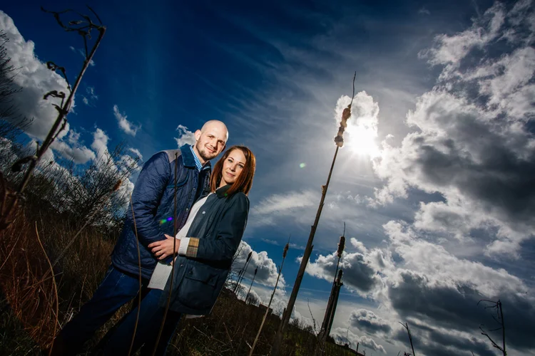 Becky and Leon's pre-wedding shoot at Keppel's Column, Rotherham — photo 15 of 19