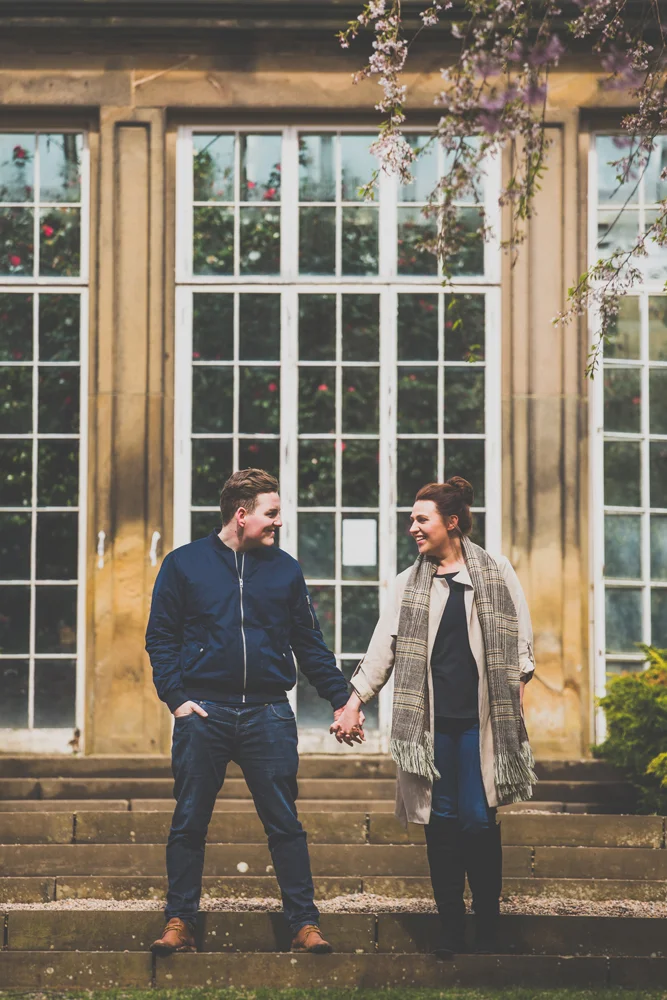 Jennie and Lewis's pre-wedding shoot at Yorkshire Sculpture Park — photo 21 of 31