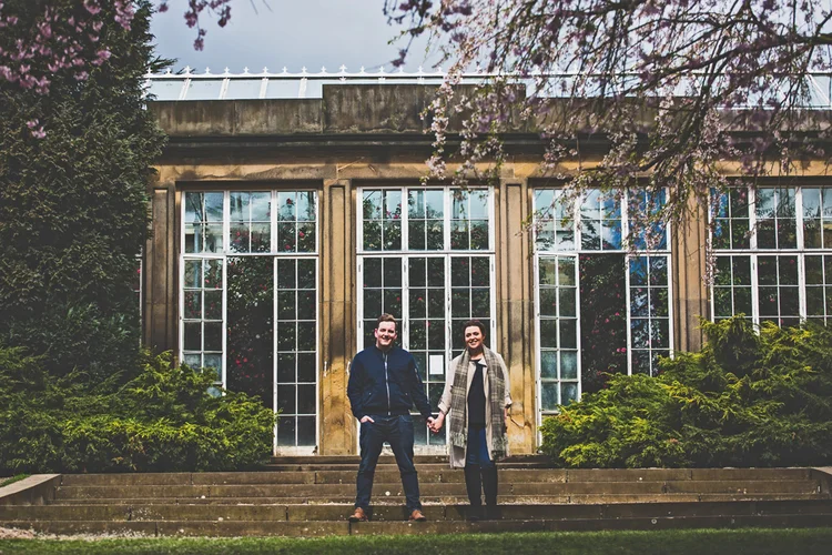 Jennie and Lewis's pre-wedding shoot at Yorkshire Sculpture Park — photo 22 of 31