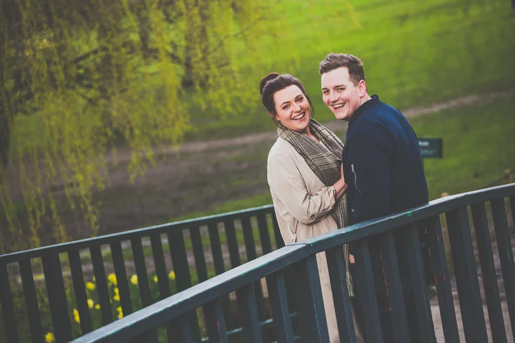 Jennie and Lewis's pre-wedding shoot at Yorkshire Sculpture Park — photo 27 of 31