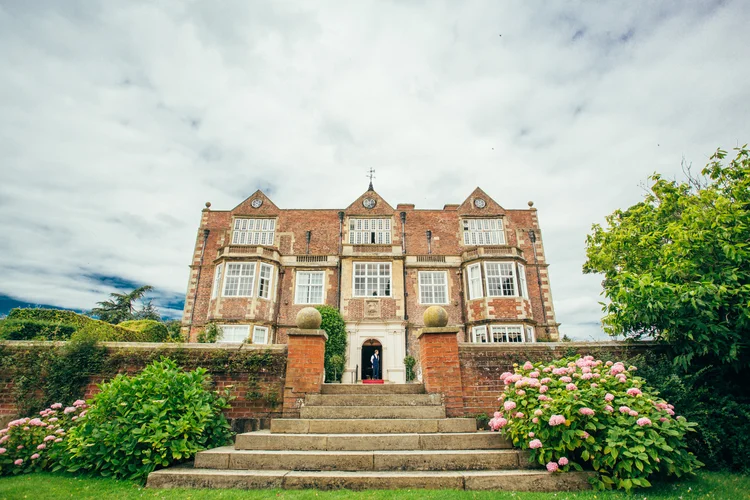 Sarah and Mark's wedding at Goldsborough Hall, Harrogate — photo 8 of 91