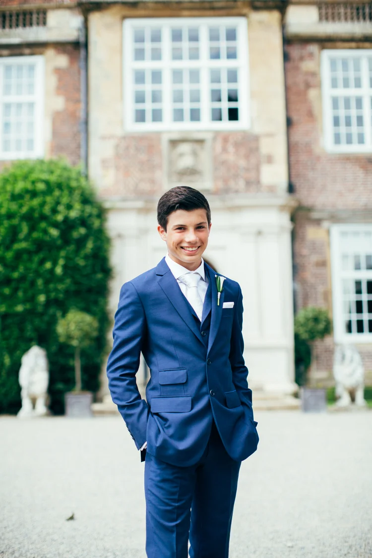 Sarah and Mark's wedding at Goldsborough Hall, Harrogate — photo 17 of 91
