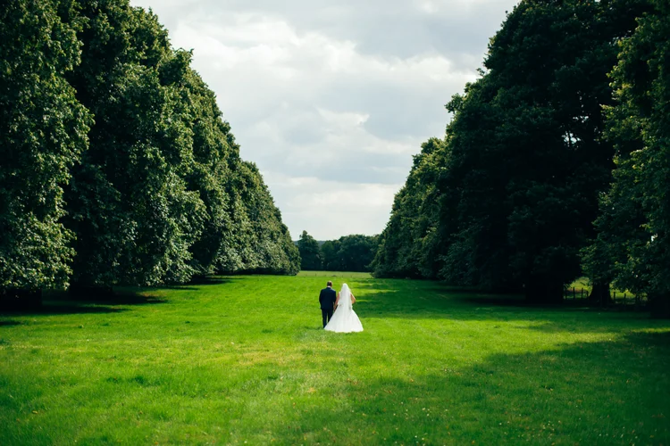 Sarah and Mark's wedding at Goldsborough Hall, Harrogate — photo 52 of 91