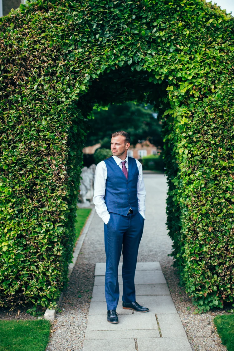 Sarah and Mark's wedding at Goldsborough Hall, Harrogate — photo 75 of 91