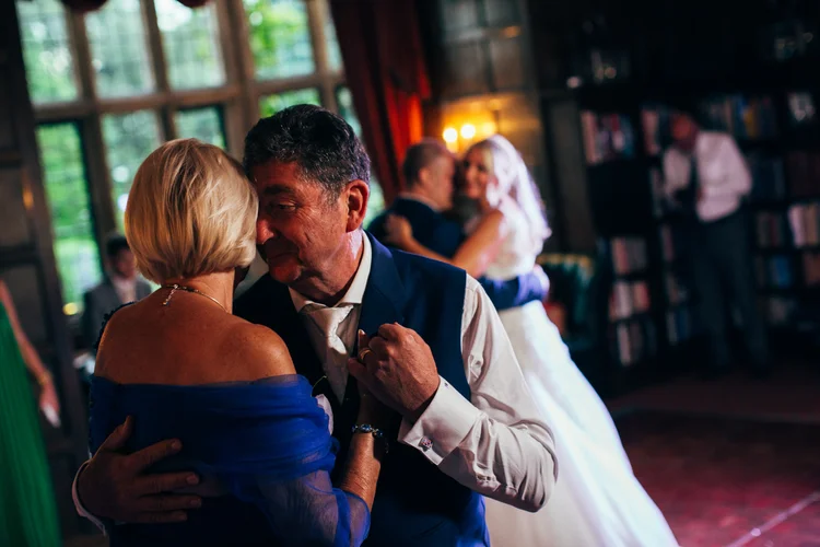Sarah and Mark's wedding at Goldsborough Hall, Harrogate — photo 83 of 91
