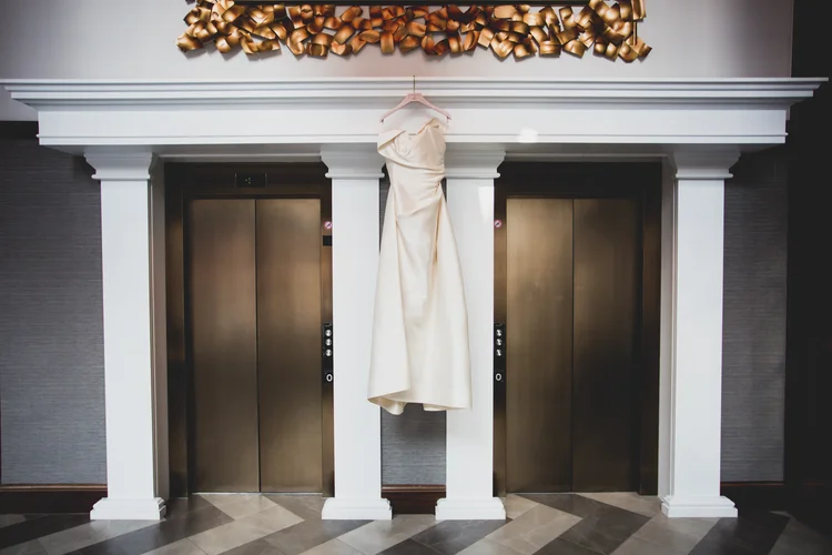 Lisa and Rob's London wedding at St Lawrence Jewry and MC Motors — photo 13 of 146